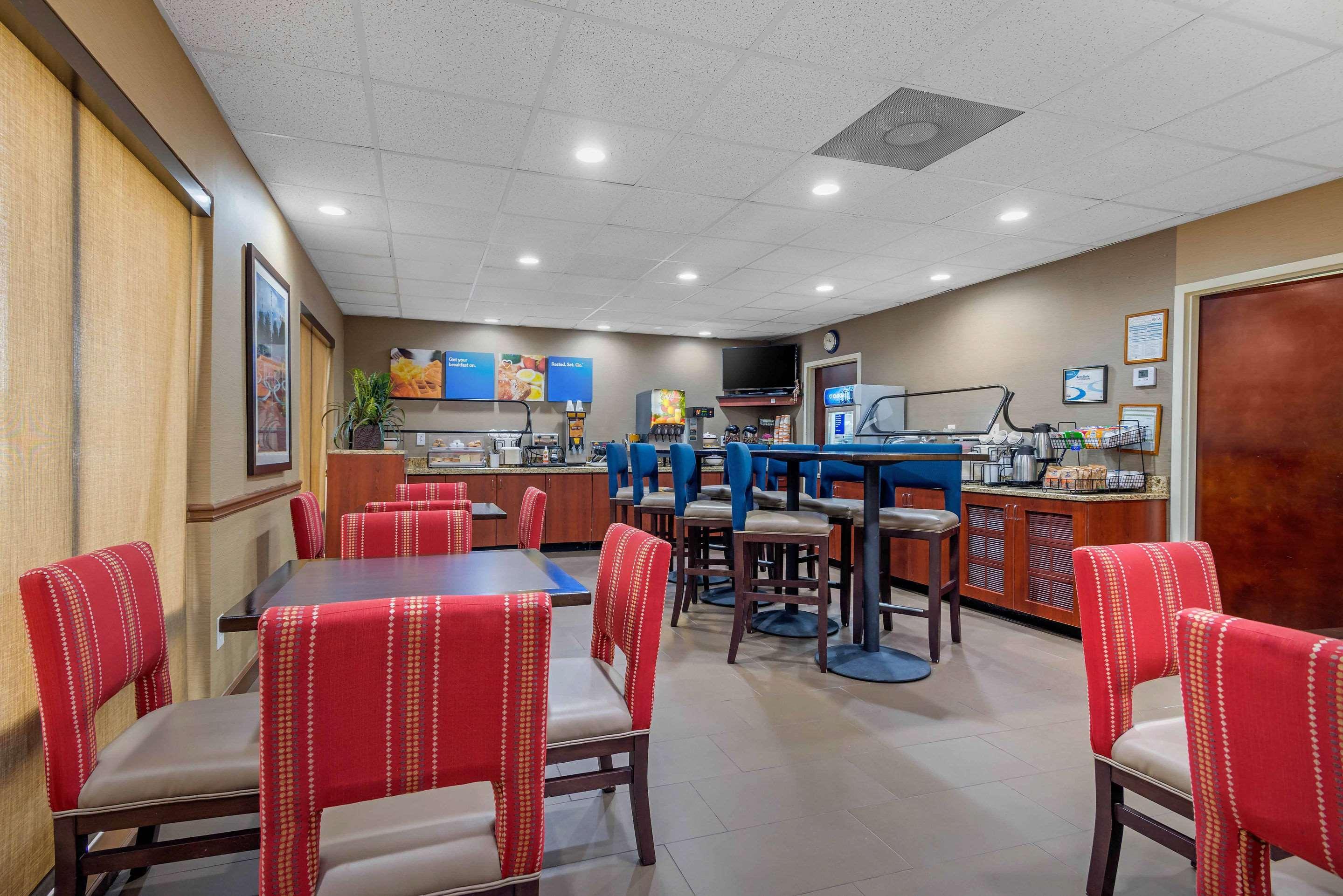 Comfort Inn & Suites Peachtree Corners Norcross Exterior foto